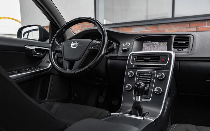 Volvo S60 cena 39900 przebieg: 234506, rok produkcji 2013 z Ostrowiec Świętokrzyski małe 781